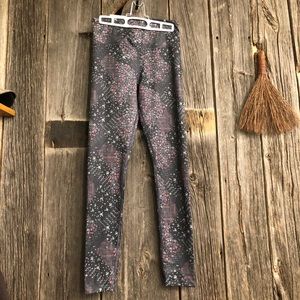 NWT SO Kohl’s Floral Printed Leggings